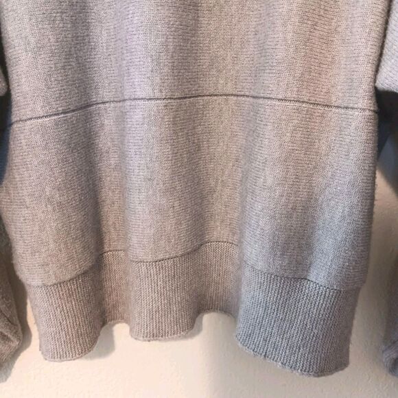 Elie Tahari Mock Neck Cable Knit  Pullover Sweater Long Sleeves Gray Sz L - Picture 9 of 12